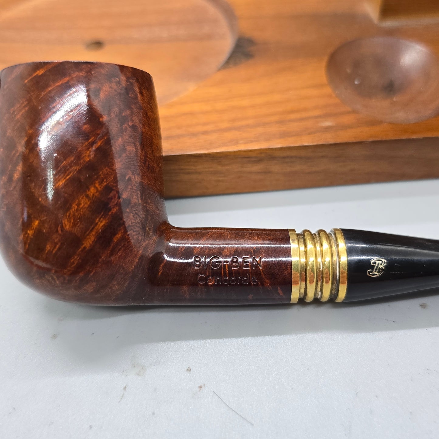 BIG BEN CONCORDE 402 MADE IN HOLLAND BEAUTIFUL PIPE MINT!