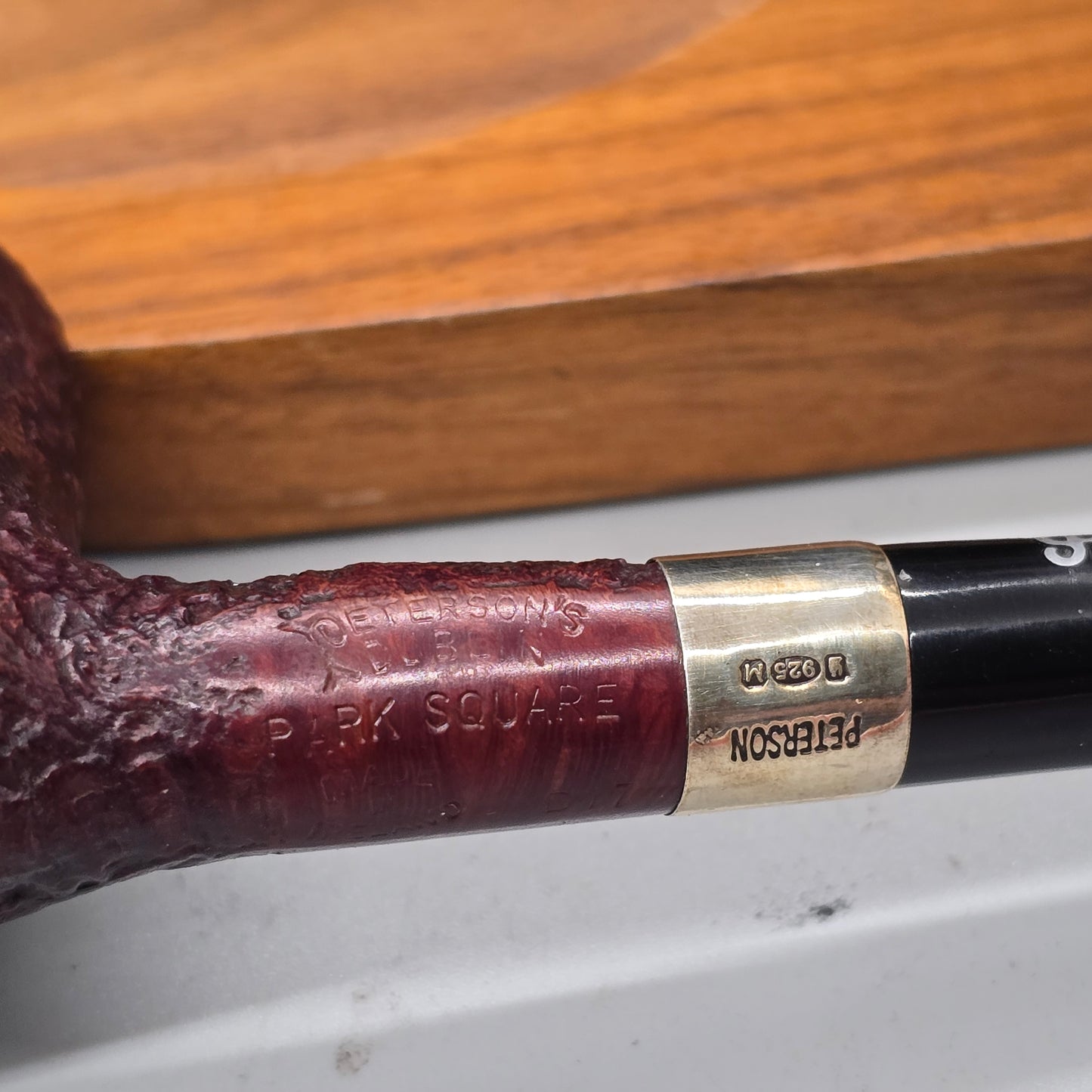 Rare 1998 Peterson's Park Square "LJ Peretti Co" D17 Pipe Sterling MINT! Ireland