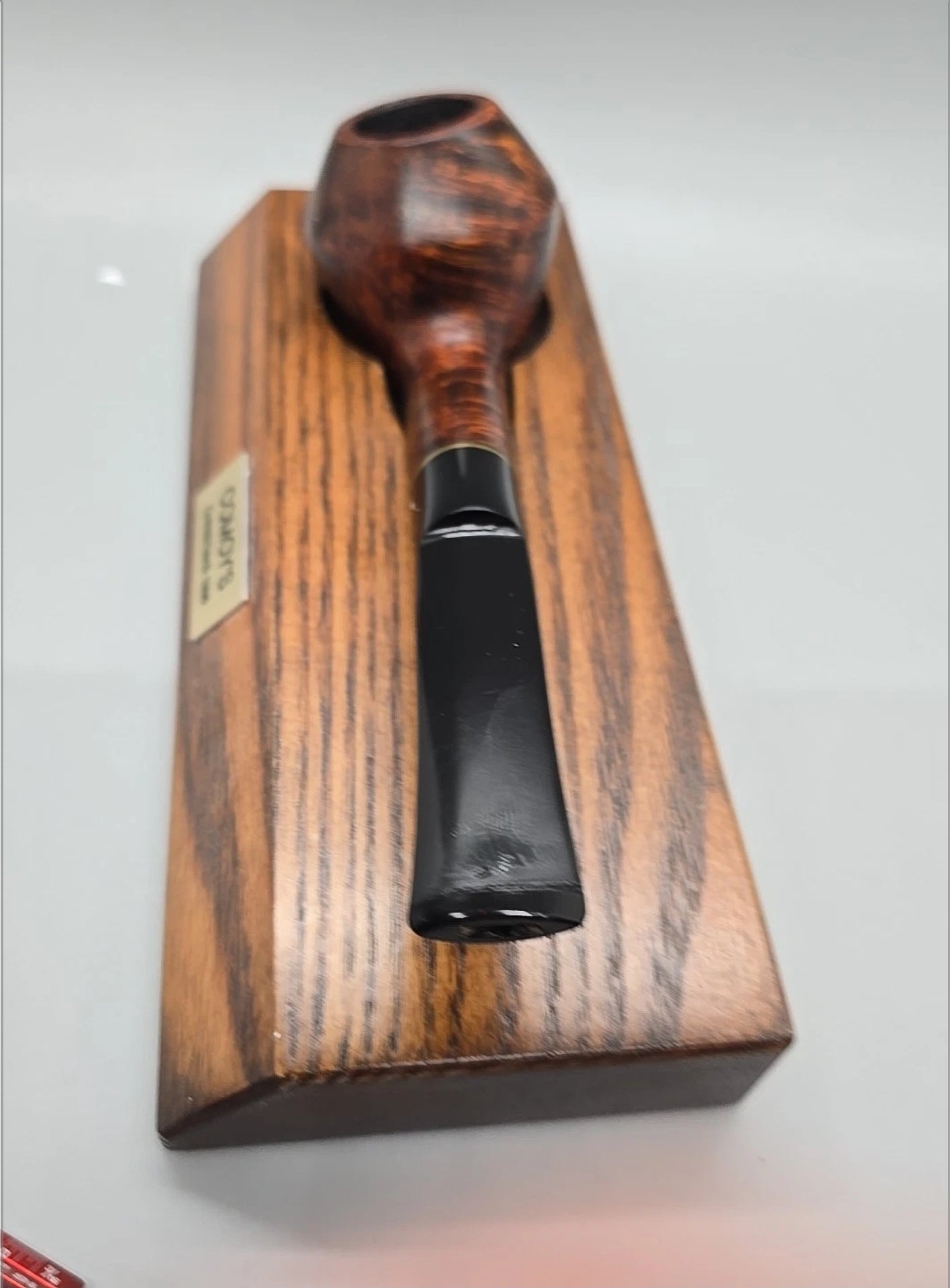 1998 Comoy's Pipe with Display Mint Clean