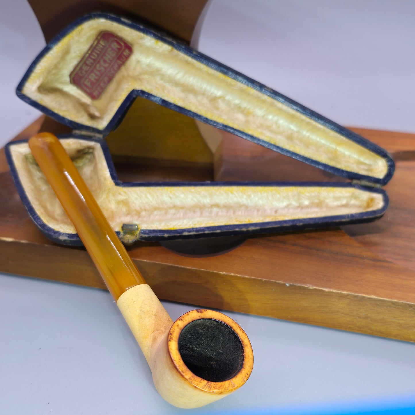 VERY RARE GENUINE FRISCHER MEERSCHAUM PIPE IN CASE NEAR MINT RESTORED